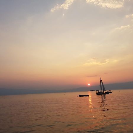 The White Apartment Ohrid Ngoại thất bức ảnh