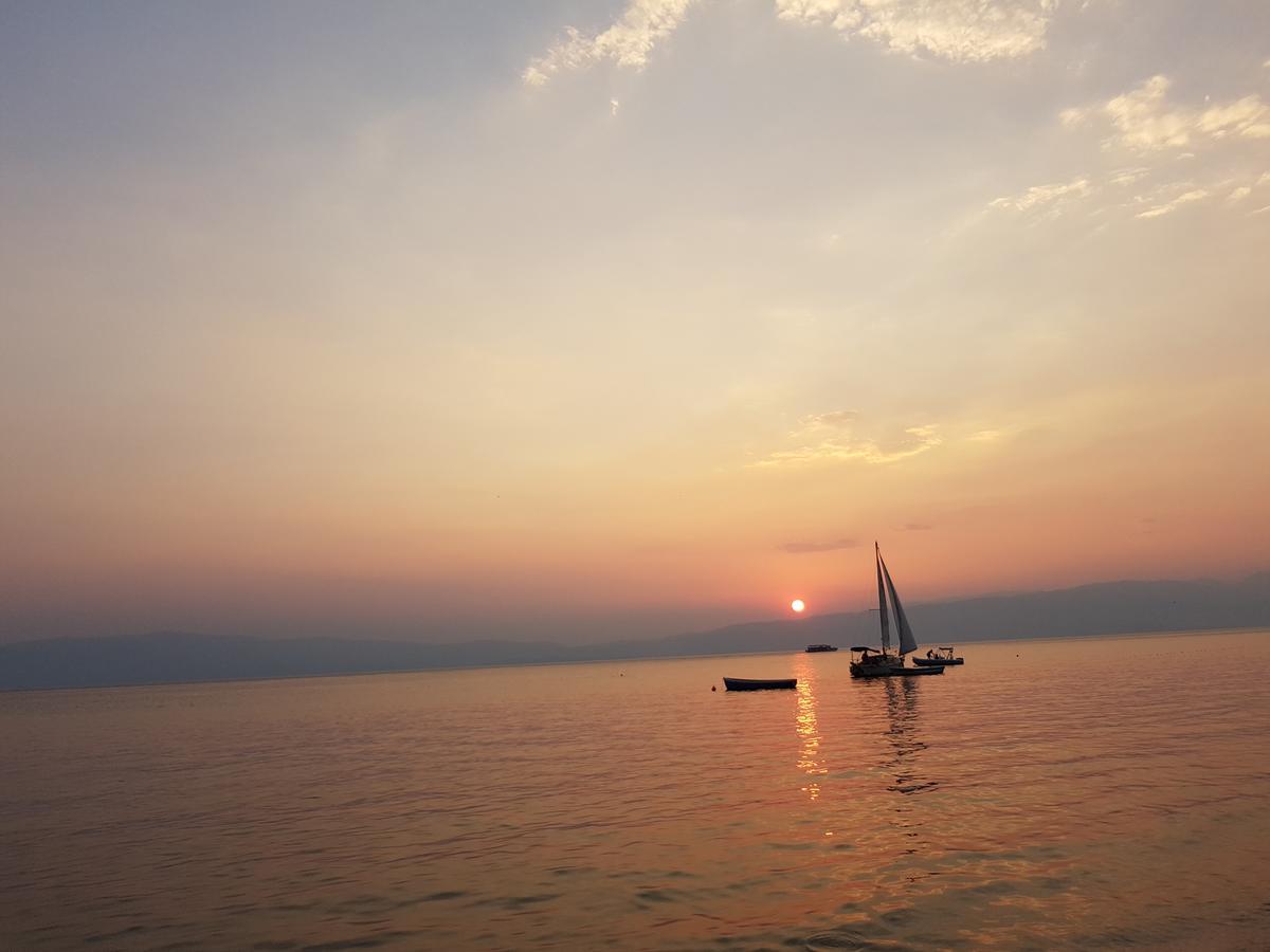 The White Apartment Ohrid Ngoại thất bức ảnh